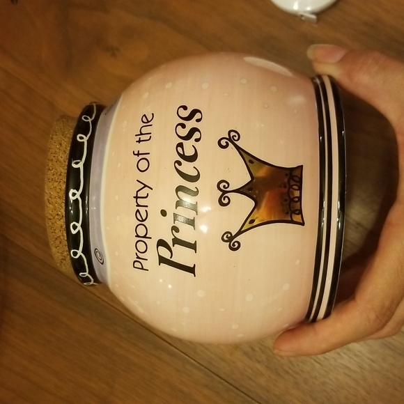 GANZ Other - 🎄👑PROPERTY OF THE PRINCESS👸🏾 GLASS JAR.💰